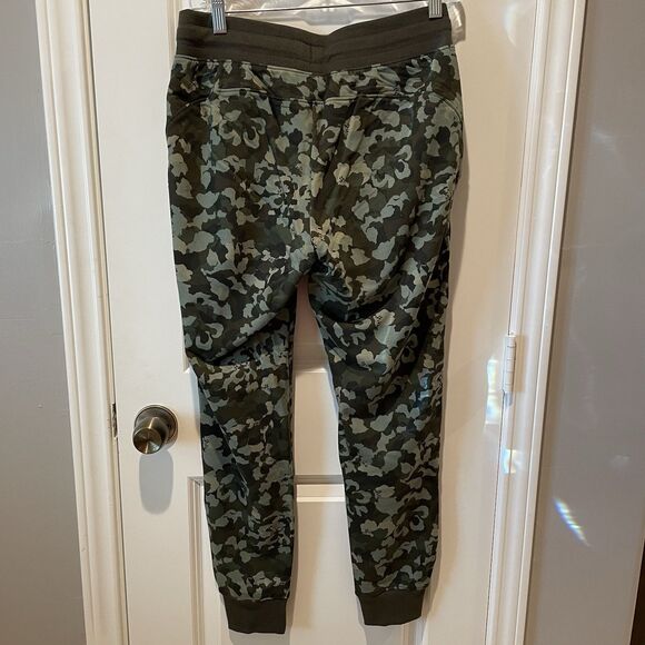 Athletic Works Womens Camo Super Soft Jogger Pants Pockets Size Small 4/6 NEW - Picture 9 of 9